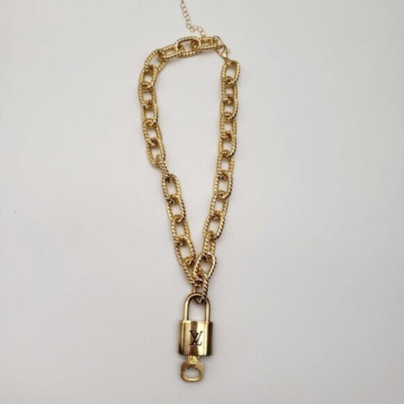 Authentic Louis Vuitton Lock & Key with Unbranded Gold Plated Chain Necklace - Picture 8 of 10